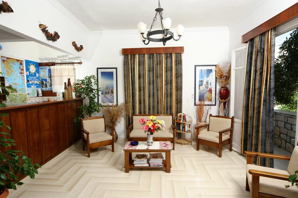 פארוס Anna Platanou Hotel מראה חיצוני תמונה