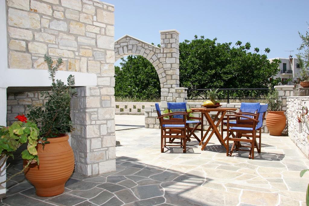 פארוס Anna Platanou Hotel מראה חיצוני תמונה